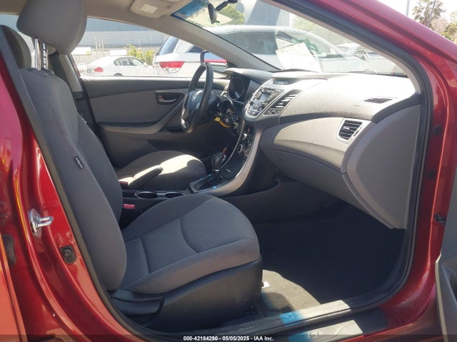 5NPDH4AE1GH740214 Hyundai ELANTRA SE