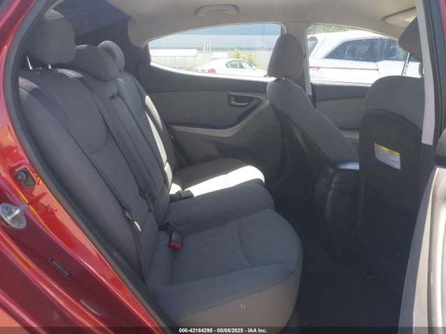 5NPDH4AE1GH740214 Hyundai ELANTRA SE