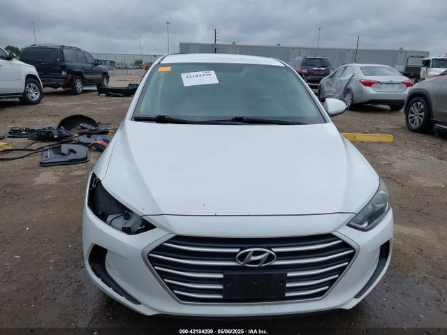 5NPD84LF2JH391013 Hyundai ELANTRA SEL