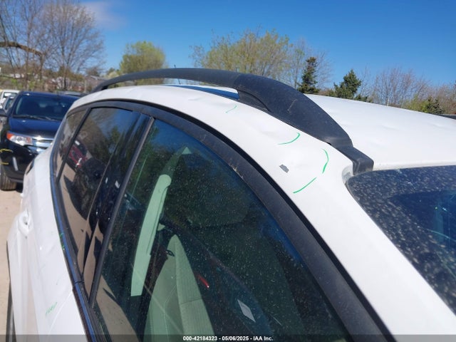1FMCU9GD4JUB61441 Ford ESCAPE SE