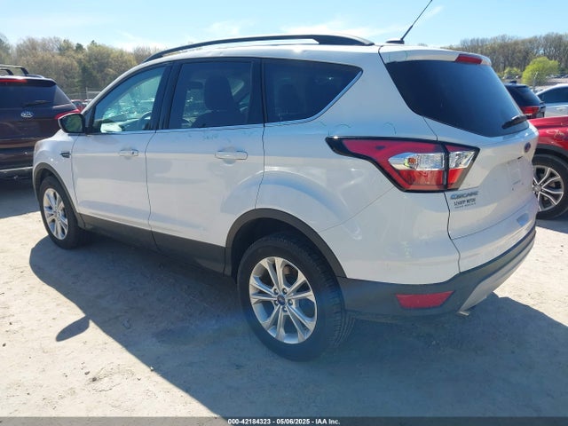 1FMCU9GD4JUB61441 Ford ESCAPE SE
