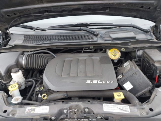 2C4RDGCG5JR249575 Dodge Grand Caravan Sxt