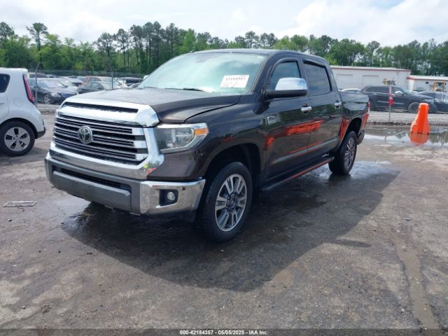 5TFAY5F10KX854202 Toyota Tundra 1794 5.7l V8