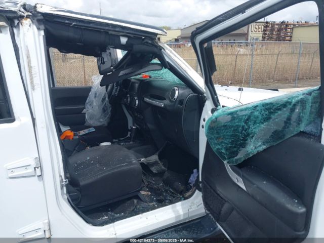 2016 JEEP WRANGLER UNLIMITED 1C4BJWEG8GL129577 Photo 4