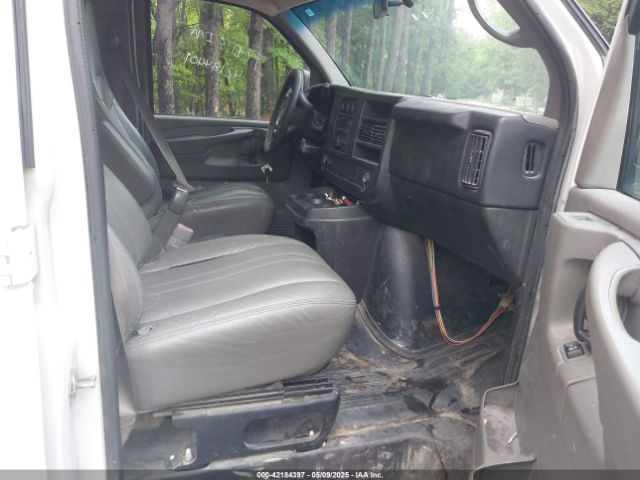 1GCWGFBA1E1210672 Chevrolet Express 2500 Work Van