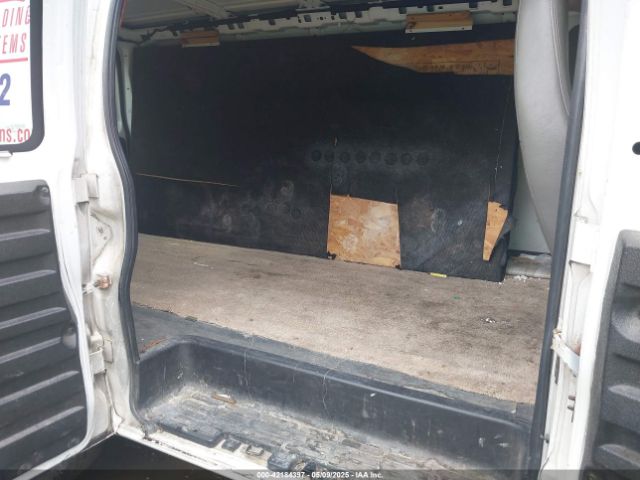 1GCWGFBA1E1210672 Chevrolet Express 2500 Work Van