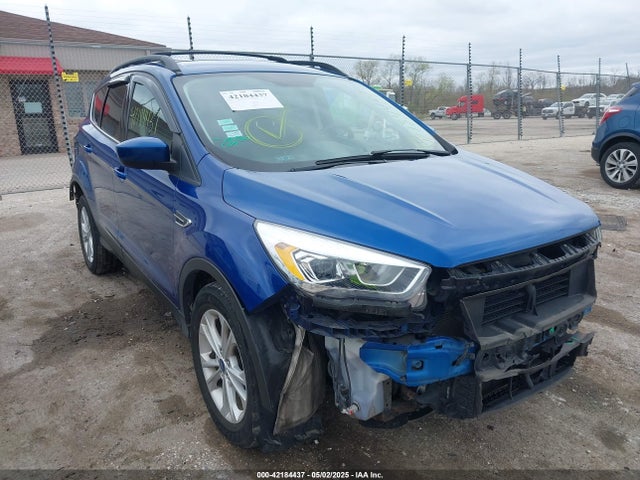 1FMCU0GD4HUA05745 Ford ESCAPE SE