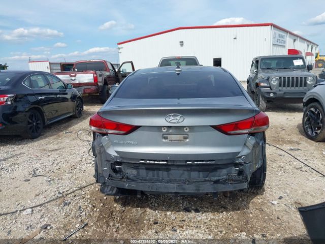KMHD84LF1HU208521 Hyundai ELANTRA SE