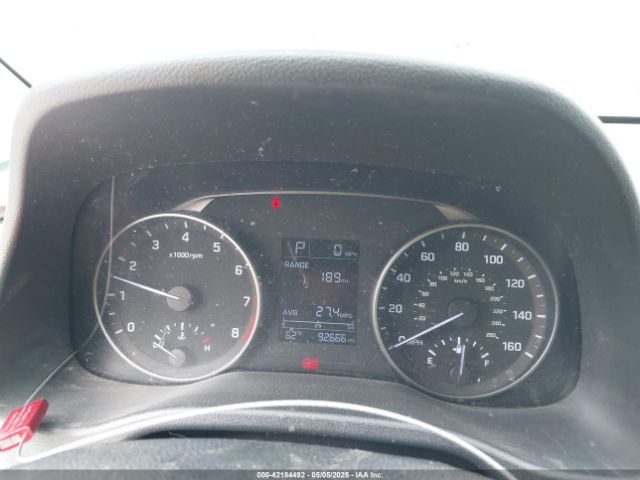 KMHD84LF1HU208521 Hyundai ELANTRA SE