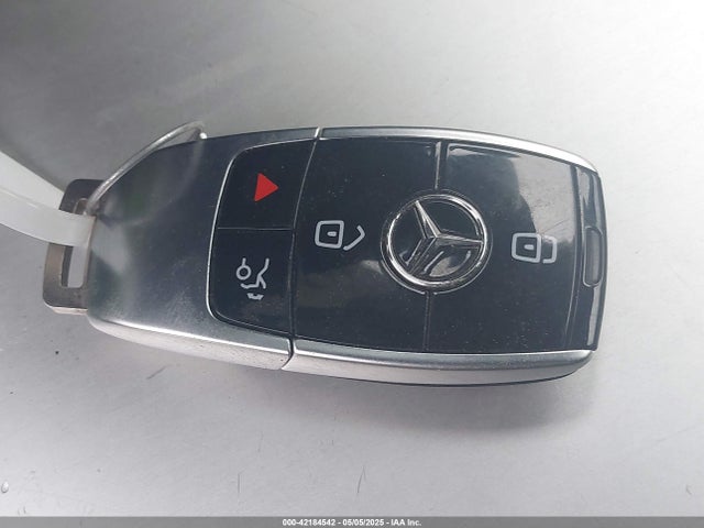 W1KZF8DB4NB087967 Mercedes-Benz m274