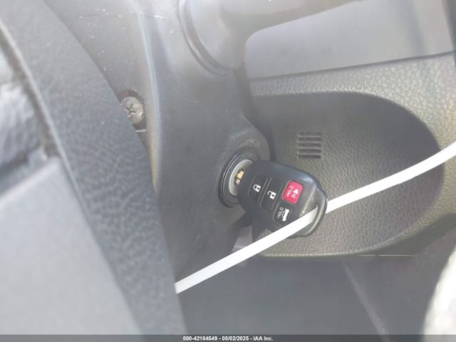 5YFBURHEXJP845530 Toyota COROLLA LE