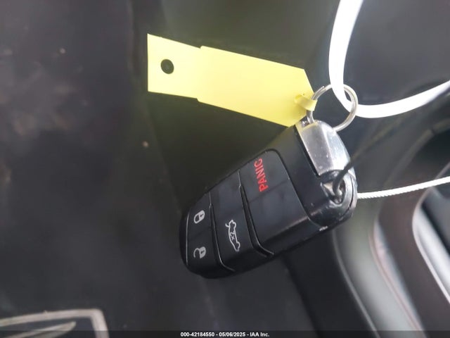 1C3CCCAB9GN144329 Chrysler 200 Limited