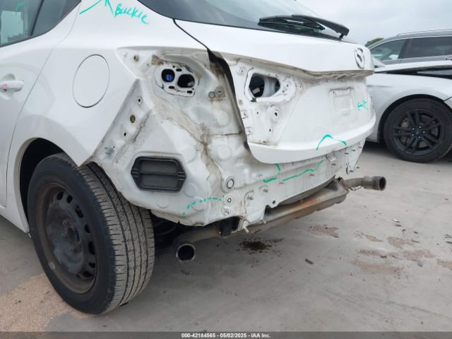 3MZBM1K76FM230268 Mazda Mazda3 I Sport