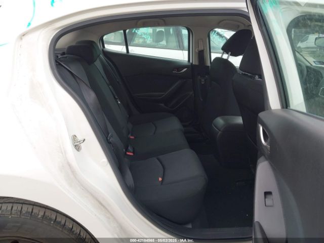 3MZBM1K76FM230268 Mazda Mazda3 I Sport