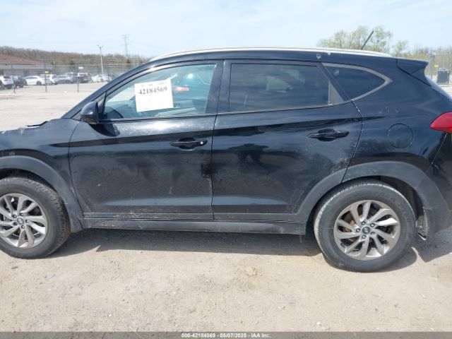 KM8J33A4XGU149335 Hyundai TUCSON SE