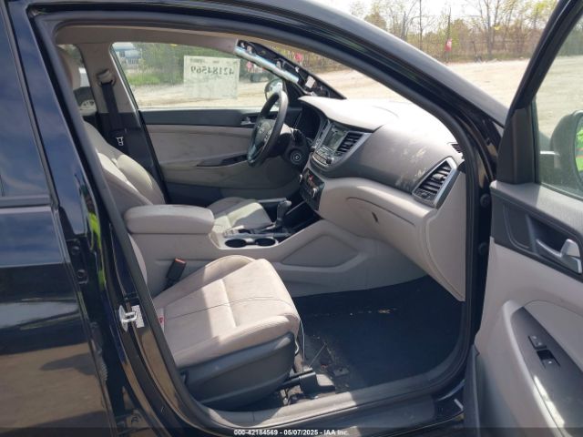 KM8J33A4XGU149335 Hyundai TUCSON SE