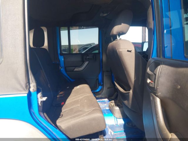 1C4HJWDG1FL528650 Jeep Wrangler Unlimited Sport