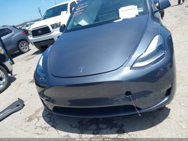 7SAYGDEF2NF454099 Tesla Model Y Performance Dual Motor All-wheel Drive