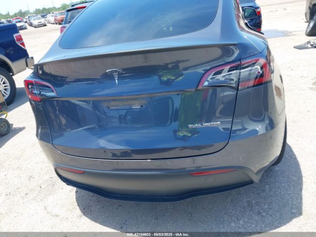 7SAYGDEF2NF454099 Tesla Model Y Performance Dual Motor All-wheel Drive