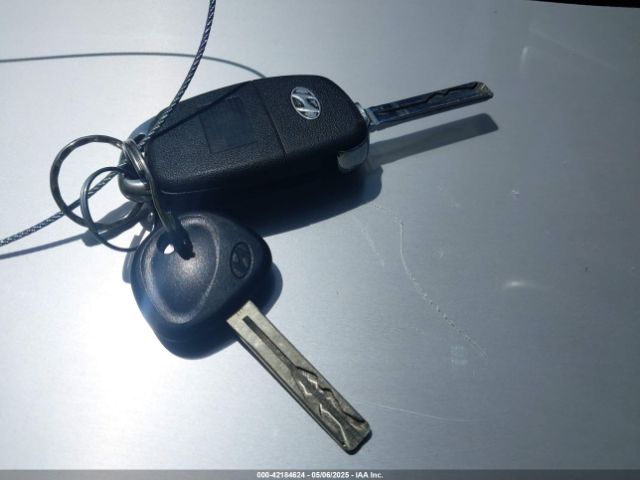KM8J33A48JU766322 Hyundai TUCSON SEL