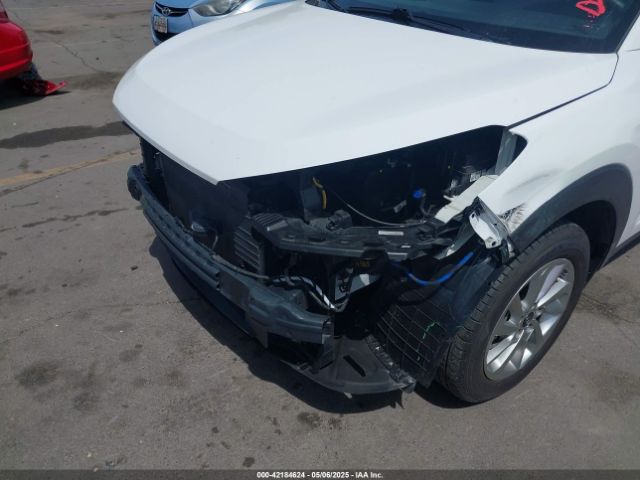 KM8J33A48JU766322 Hyundai TUCSON SEL