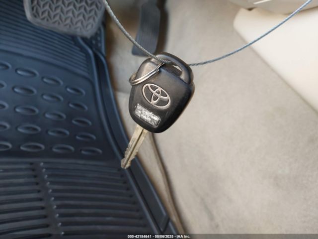 4T1BF1FK2HU758024 Toyota CAMRY LE