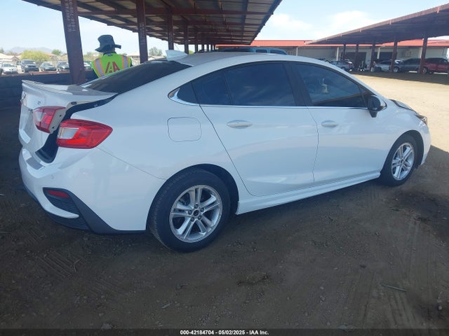 1G1BE5SM8H7120714 Chevrolet Cruze Lt Auto