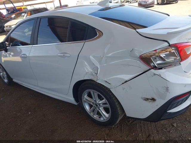 1G1BE5SM8H7120714 Chevrolet Cruze Lt Auto