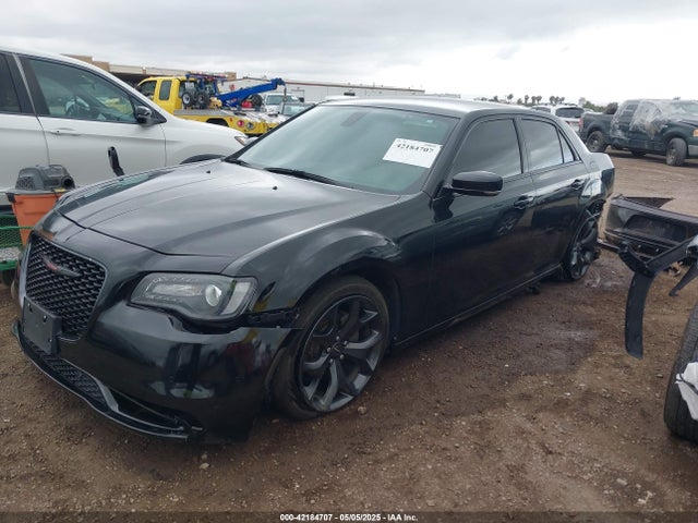 Chrysler 300 300s 2021 2C3CCABG9MH545964 Image 2