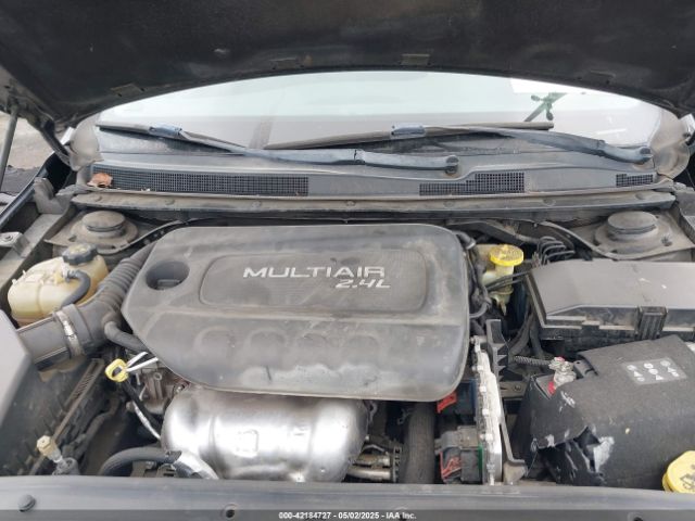 1C3CCCAB3FN715022 Chrysler 200 Limited