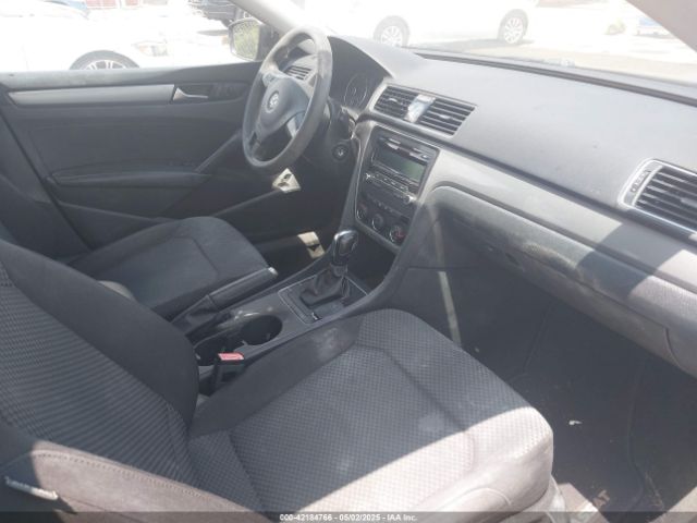 1VWAS7A37FC064900 Volkswagen Passat 1.8t S
