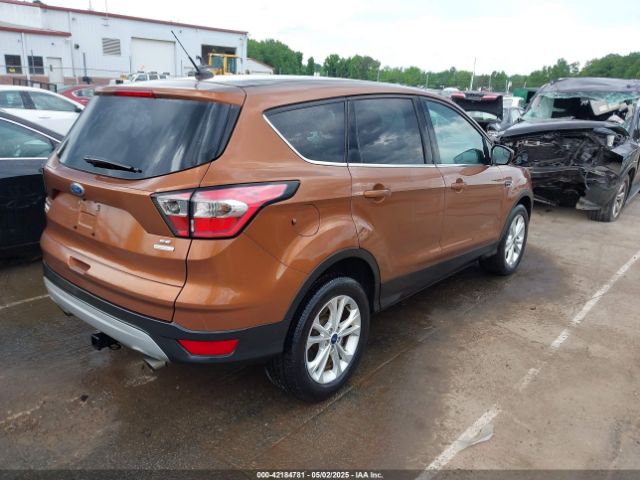 1FMCU0G90HUB73023 Ford ESCAPE SE