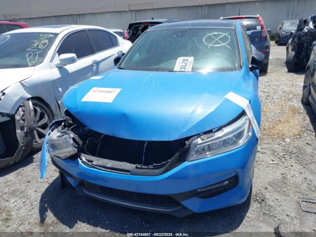 1HGCR3F95GA011852 Honda Accord Touring