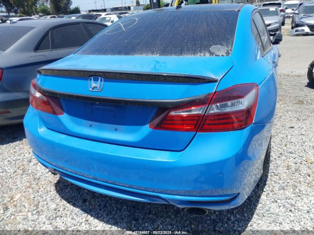 1HGCR3F95GA011852 Honda Accord Touring