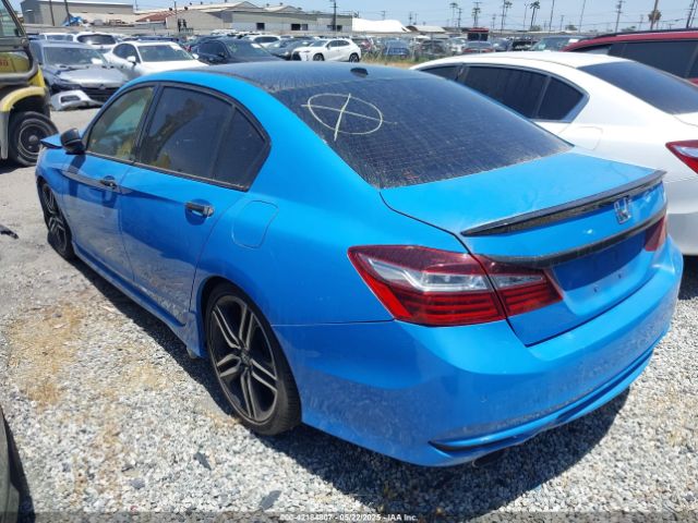1HGCR3F95GA011852 Honda Accord Touring