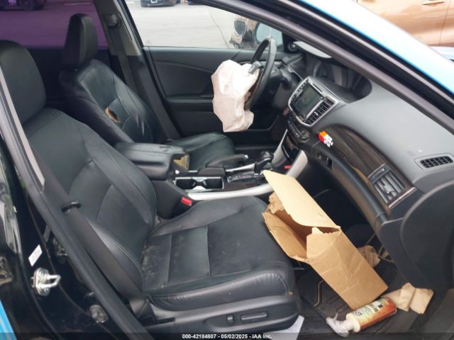 1HGCR3F95GA011852 Honda Accord Touring