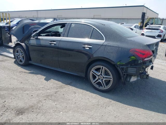 WDD3G4EB9KW032946 Mercedes-Benz m260