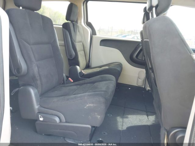 2C4RDGBG9FR660423 Dodge Grand Caravan Se