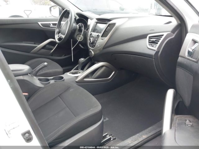 KMHTC6AD7GU279874 Hyundai Veloster