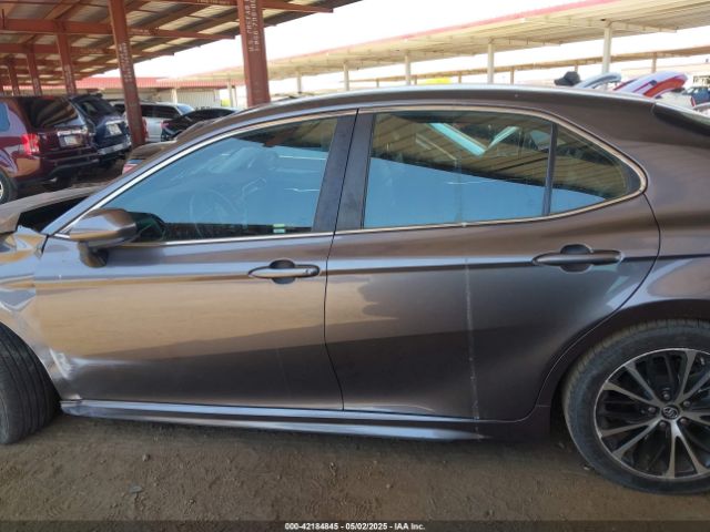 4T1B11HK9JU133329 Toyota CAMRY SE