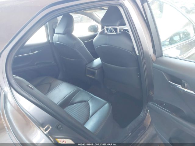 4T1B11HK9JU133329 Toyota CAMRY SE