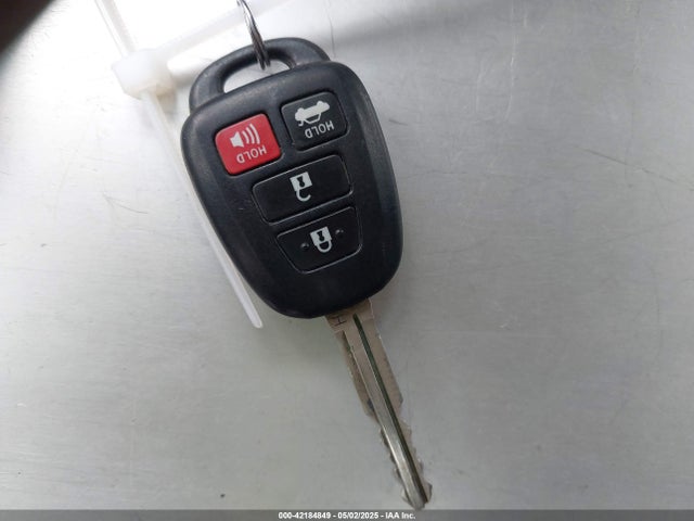 4T1BF1FK9HU364245 Toyota CAMRY SE