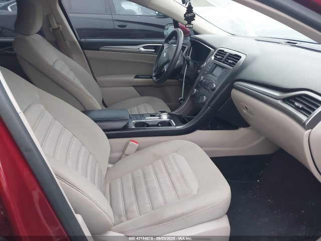 3FA6P0H70HR416588 Ford FUSION SE