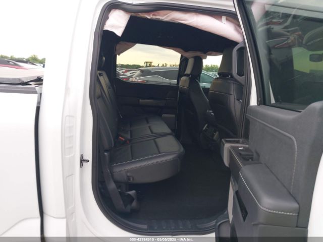 1FTFW5L81RFC03870 Ford F-150 Lariat