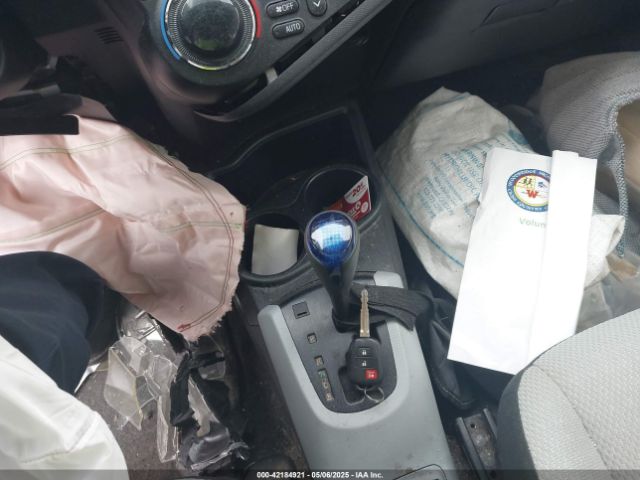 JTDKDTB30E1075448 Toyota Prius C One