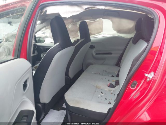 JTDKDTB30E1075448 Toyota Prius C One