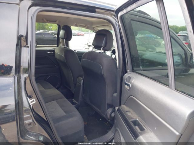 1C4NJDBB7GD757344 Jeep Compass Sport