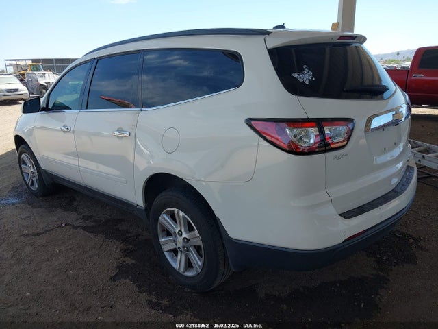1GNKRHKD1EJ305643 Chevrolet Traverse 2lt
