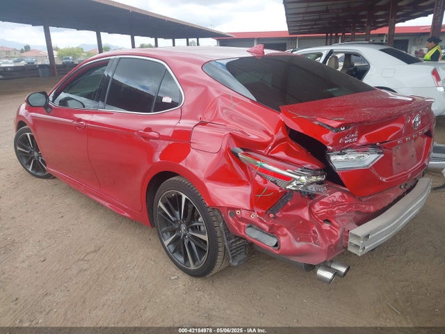 4T1B61HK5KU288320 Toyota CAMRY XSE