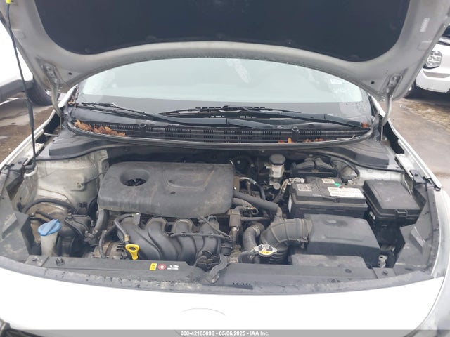 3KPA24AB1KE213894 KIA RIO S